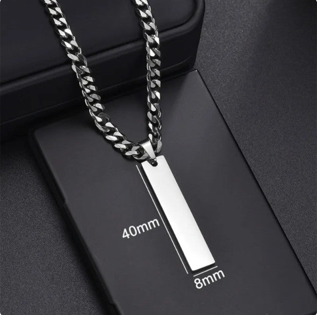 Colgante Fortis Steel Dog Tag de acero inoxidable con cadena cubana, diseño minimalista de Gonzapole-Store.